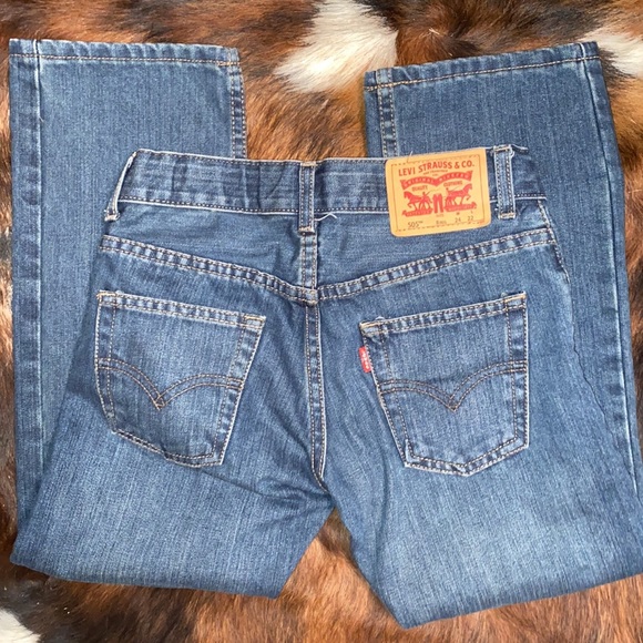 Boys Levi like new size 8 regular - Picture 2 of 3